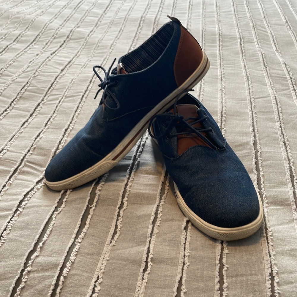 Men’s Mountain Creek Casual Sneakers, Size 10